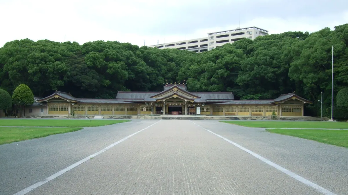 Fukuoka Gokoku Shrine