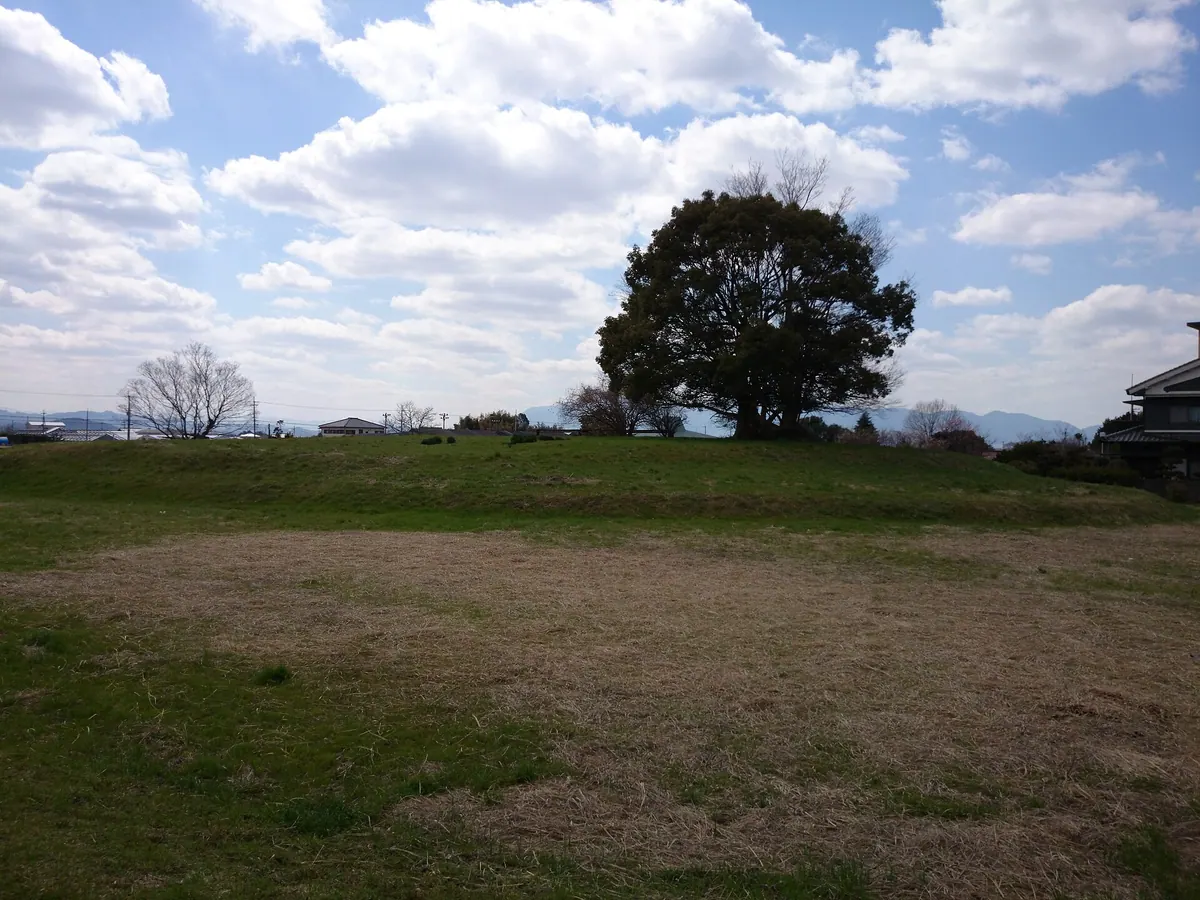 Makimuku Ishizuka Kofun