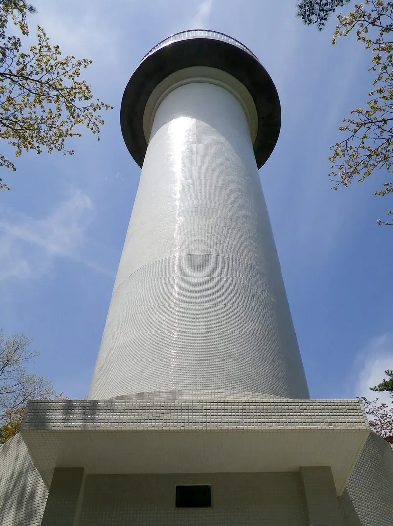 Hanabuchi Lighthouse