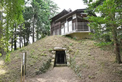 Wakamiya-Hachiman Kofun