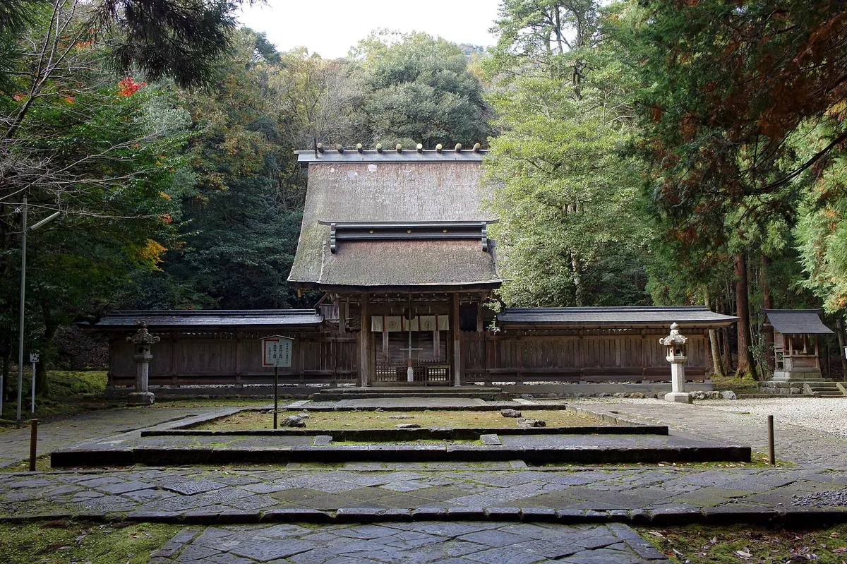Wakasahiko Shrine