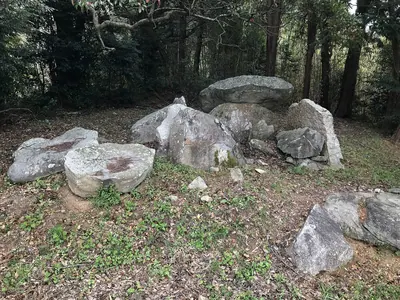 Hayamajiri Dolmen Cluster