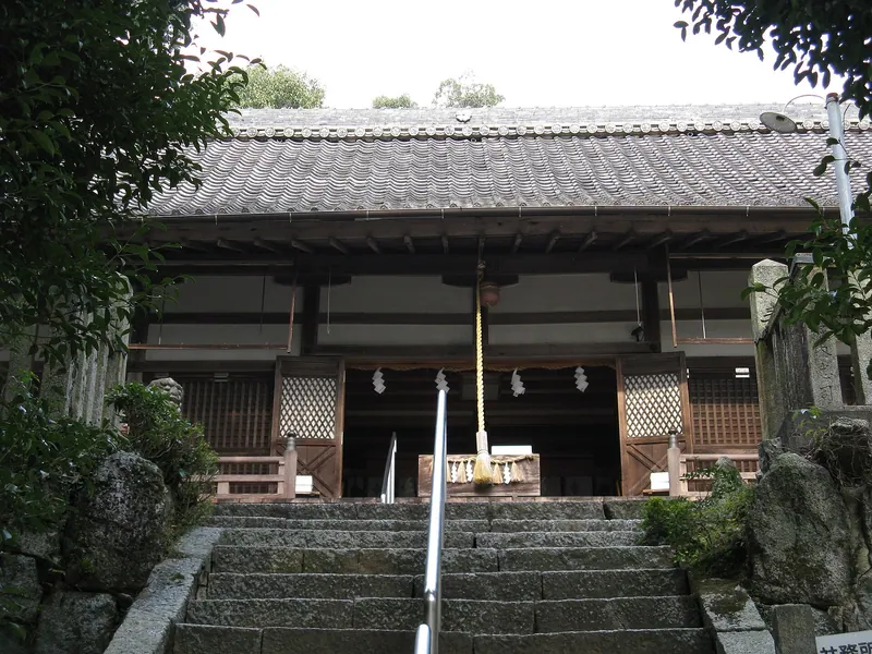 Katsuraki ni Imasu Honoikaduchi Shrine