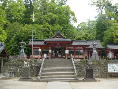 Kamō Hachiman Shrine, Aira