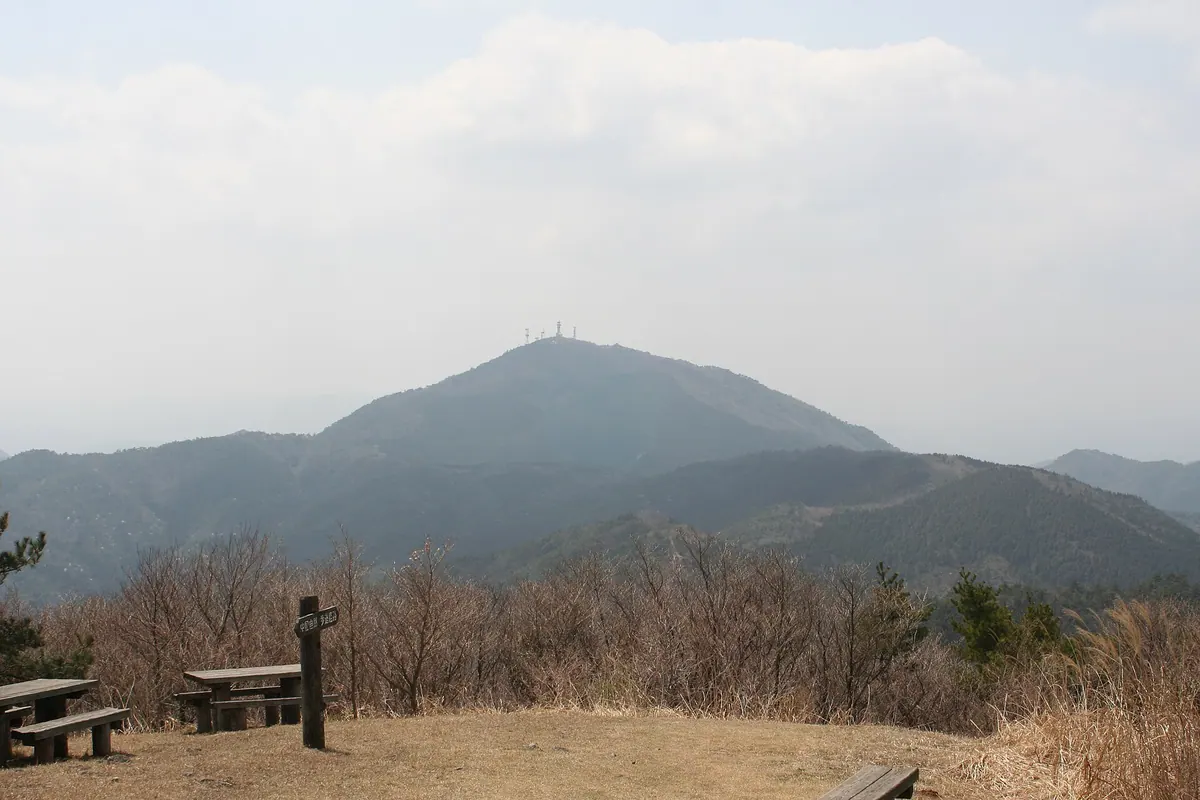 Mount Nishi-Hōben