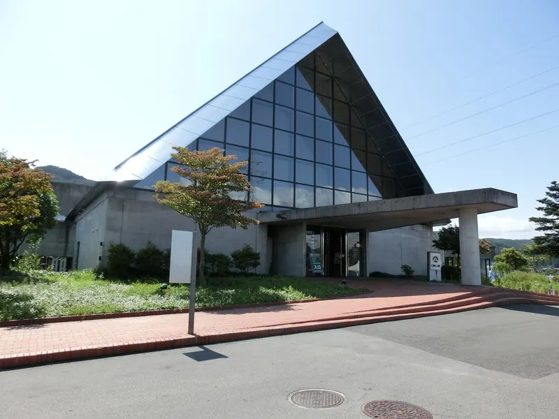 Suwa Garasunosato Museum