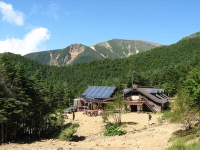 Mount Akaiwanoatama