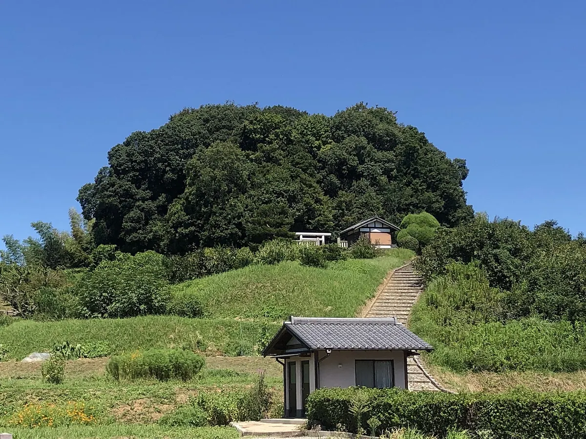 Noguchi Royal Tomb
