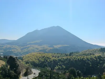 Mount Kinbō