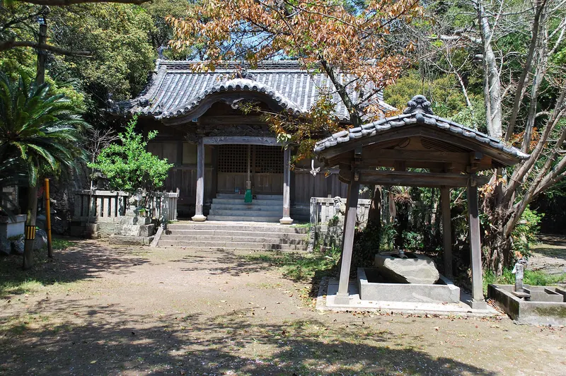 Kanaiso Benzaiten Temple