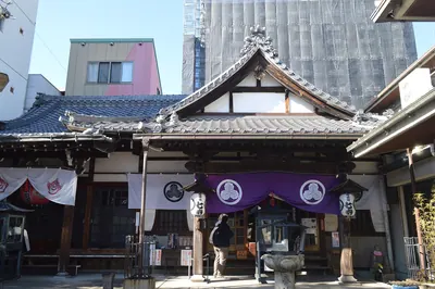 Nanatsu-dera Temple
