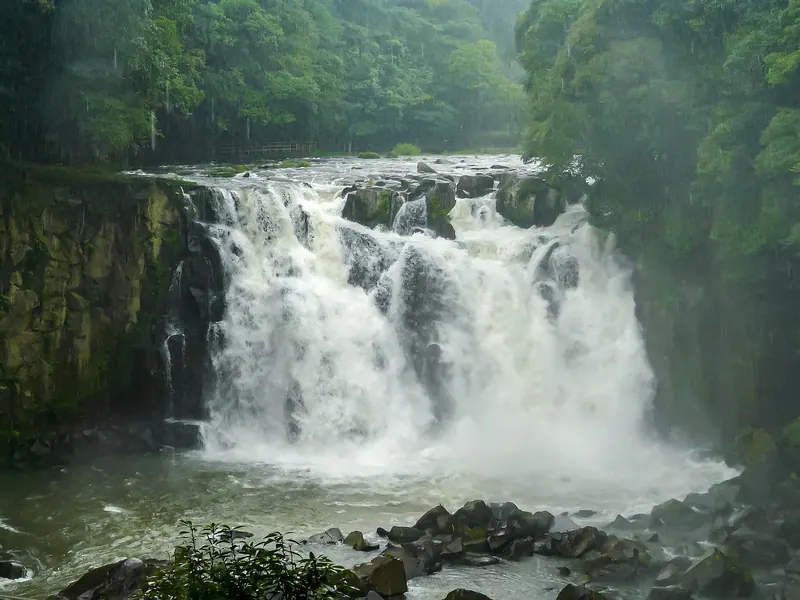 Sekinoo Falls