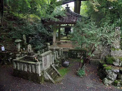 Amida-ji Temple