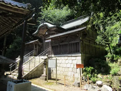 Ishizukuri Shrine