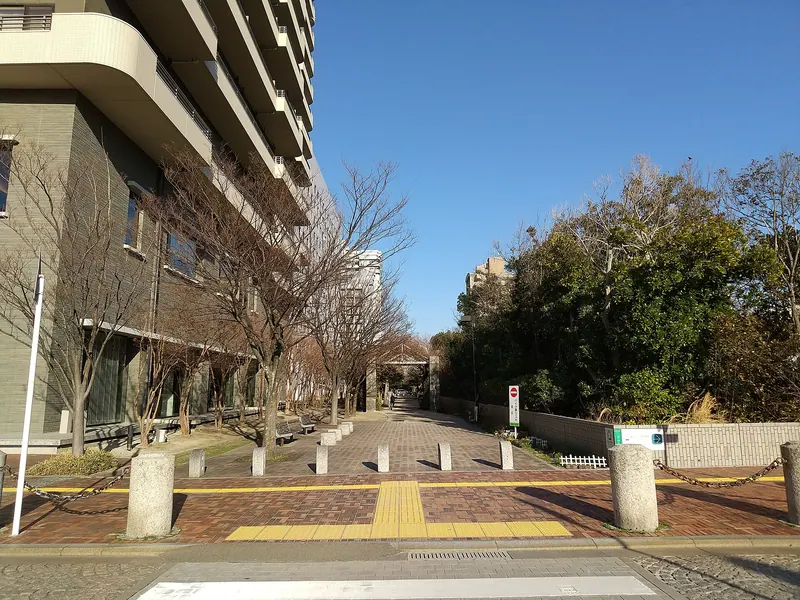 Momochi 2nd Pedestrian Path