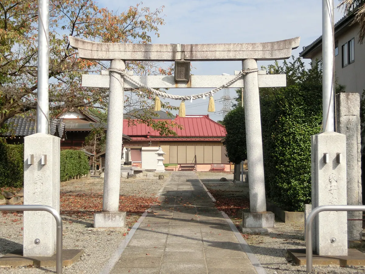 Inari Shrine (Iwatsuki-ku)