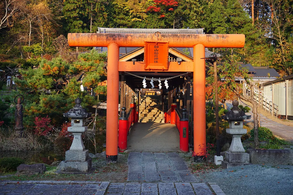 Sakakiyama-Inari Shrine
