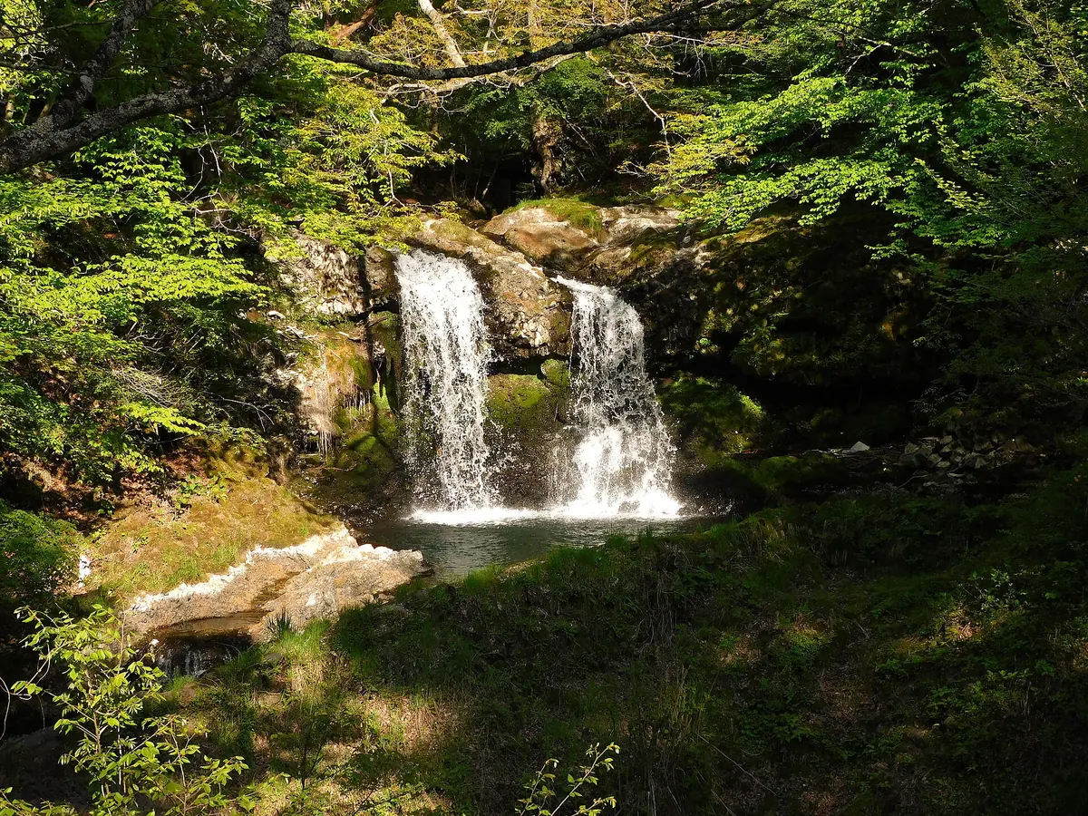 Kaneyama Falls