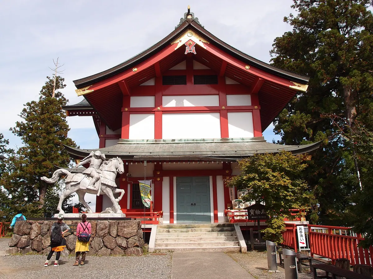 Musashi Mitake Shrine Treasure Hall