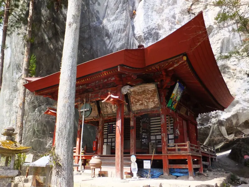 Hashidate-dō Temple