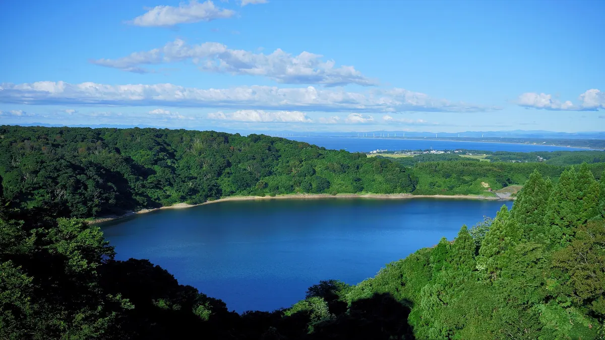 Lake Ichinomegata