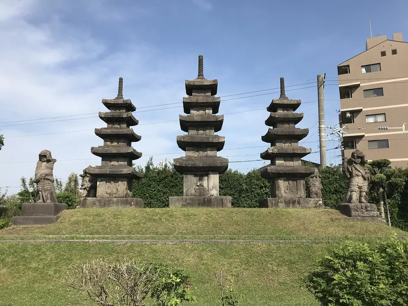 Hayatozuka Mound