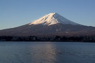 Fujisan, sacred place and source of artistic inspiration