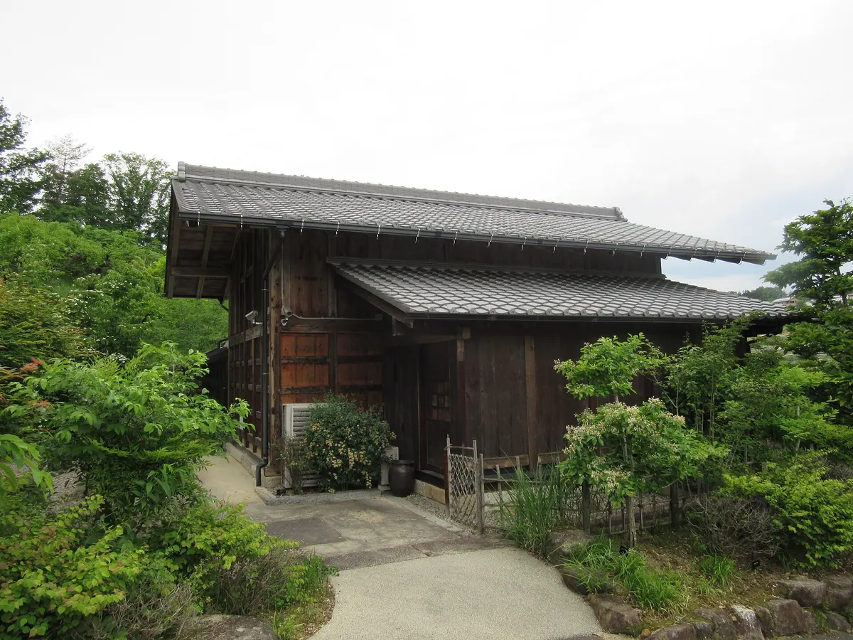 Teruko Yokoi Hinageshi Art Museum