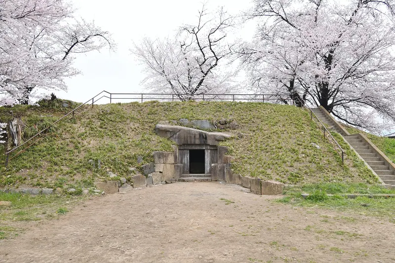 Jaketsuzan Kofun