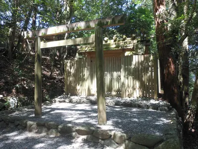 Tsunaga Shrine