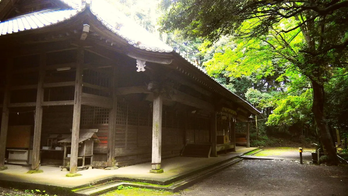 Hasuge Shrine
