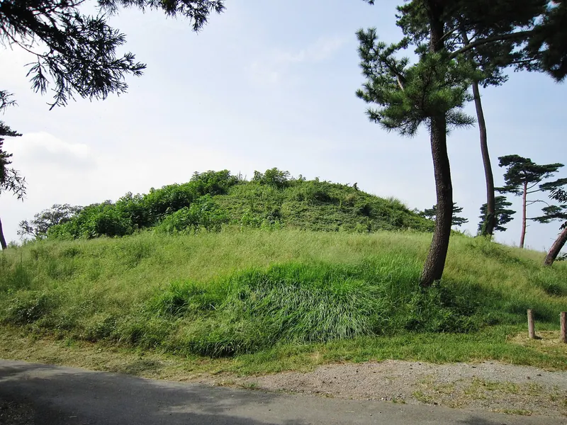 Maefutago Kofun