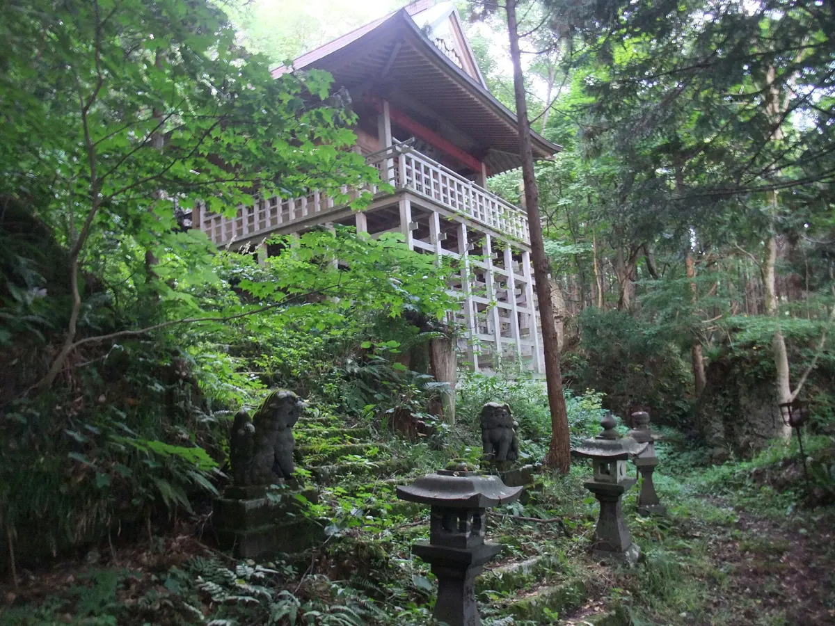 Takaiwa Shrine