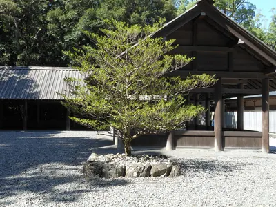 Kaminomii Shrine