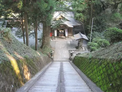 Kusakabeyoshimi Shrine