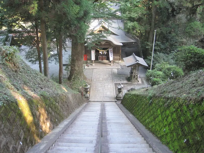 Kusakabeyoshimi Shrine