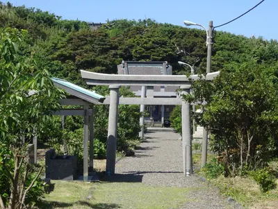 Toga Shrine
