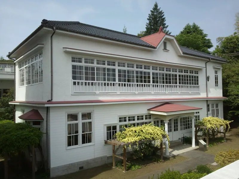 Riddell-Wright Memorial Hall