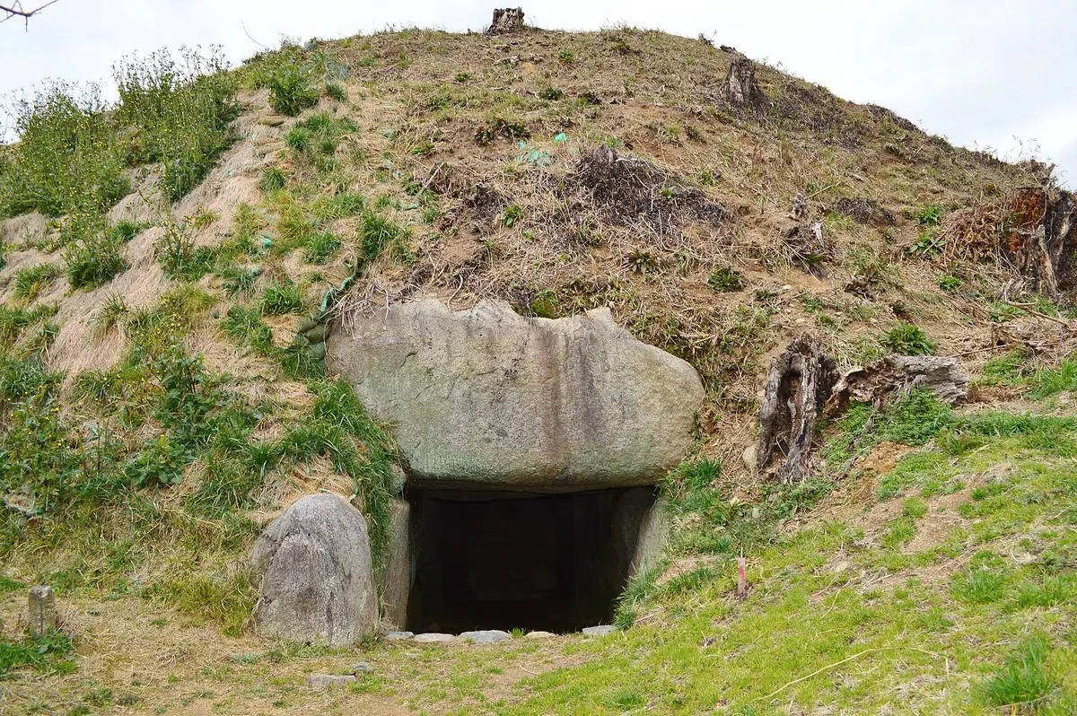 Kusahaka Kofun