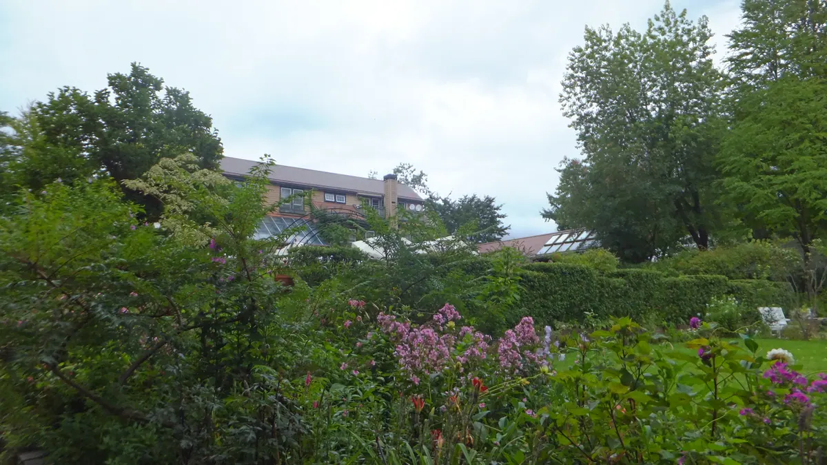 Barakura English Garden