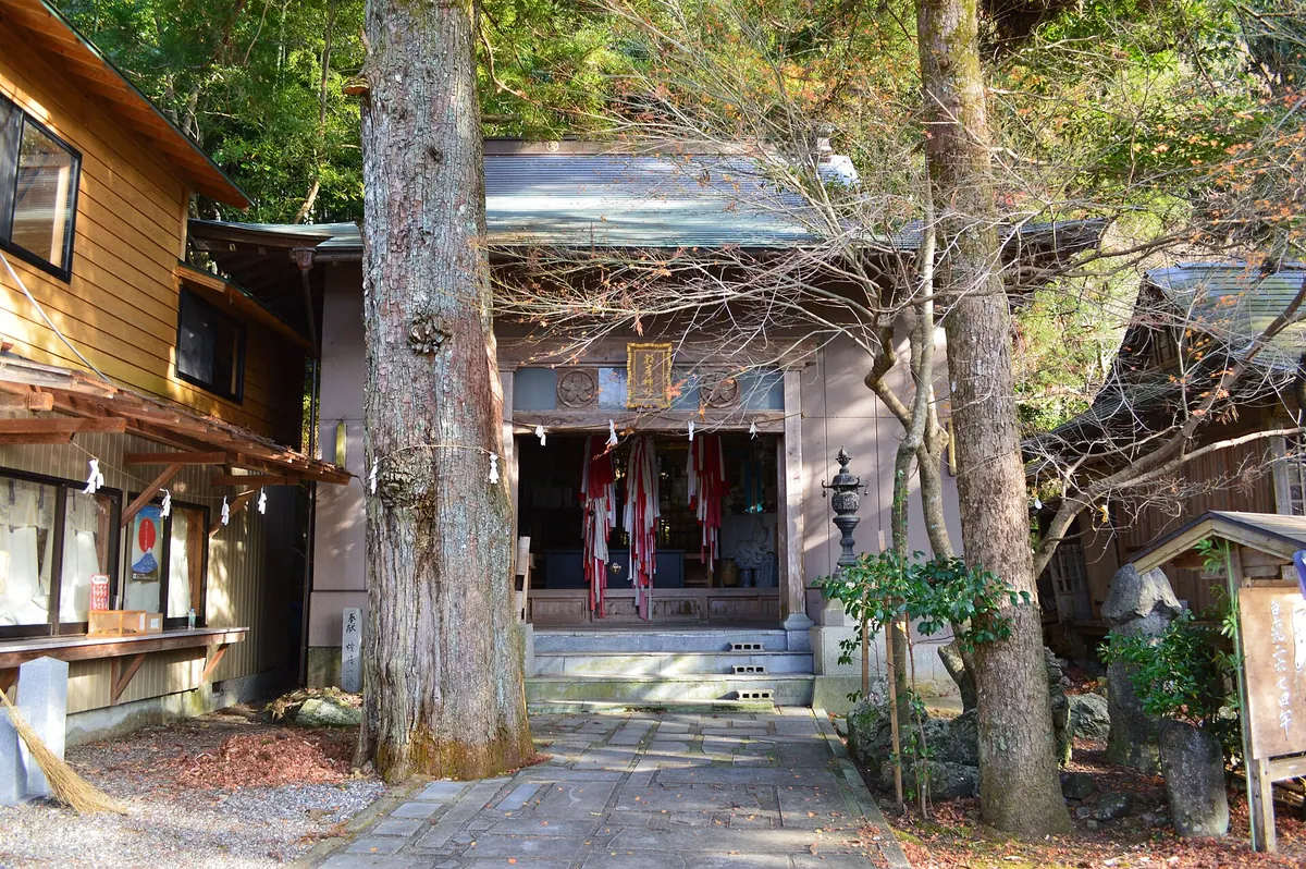 Asamine Shrine