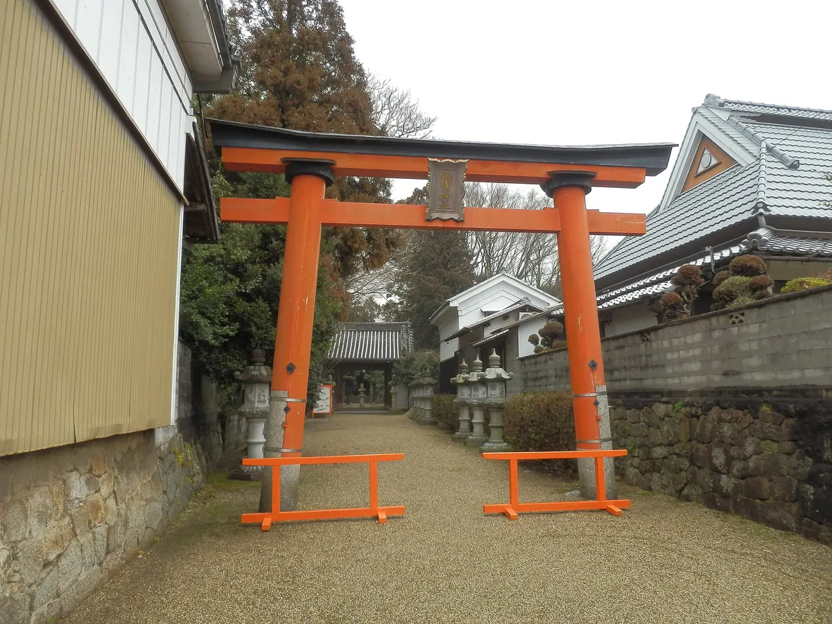 Housono Shrine