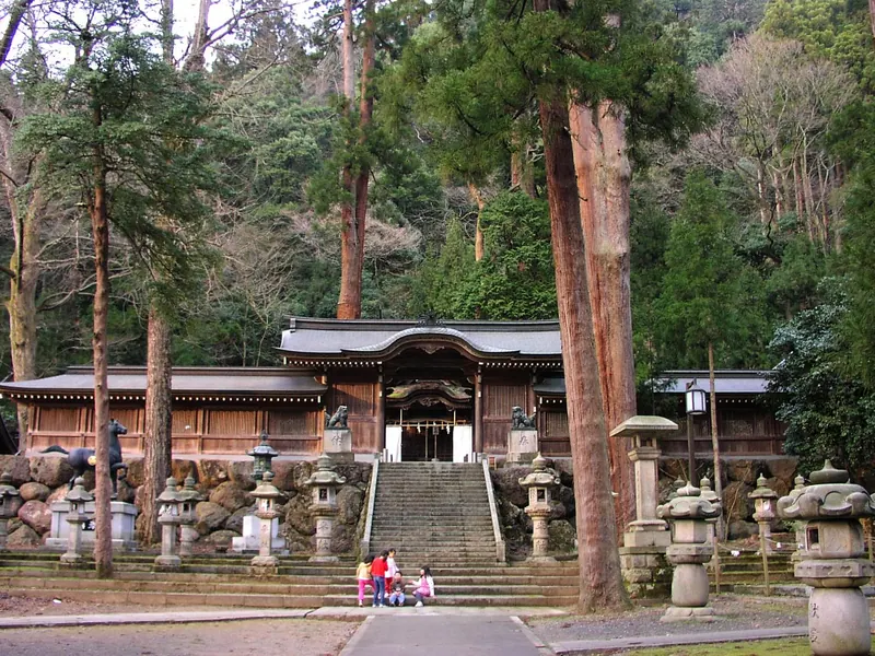 Otaki Shrine and Okata Shrine