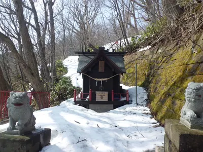 Kami-Yamahana Shrine