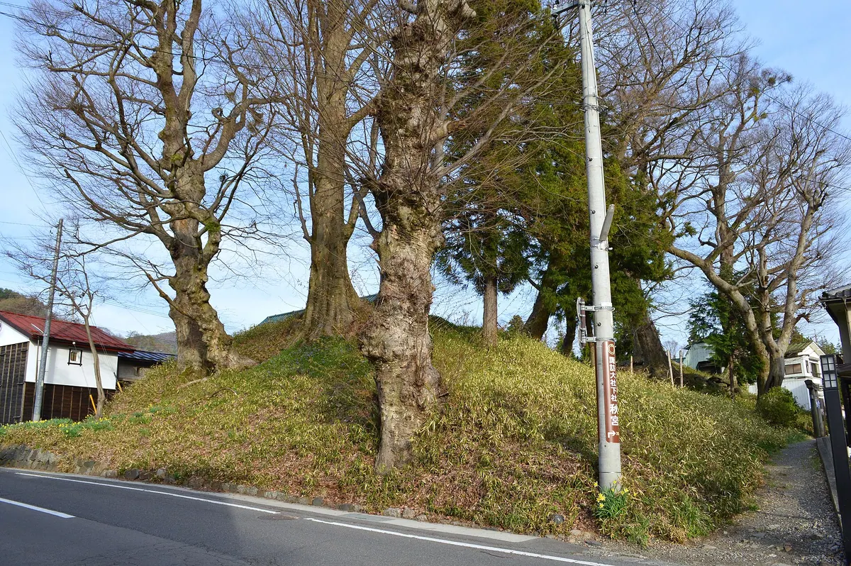 Shimosuwa Aozuka Kofun