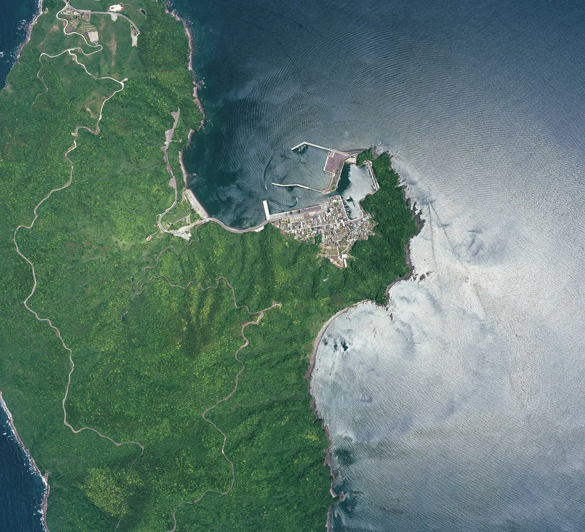 Nakakoshiki Island