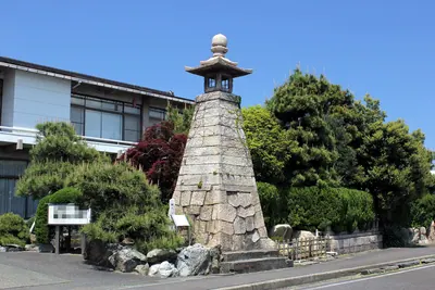 Stone Lantern at Suzaki