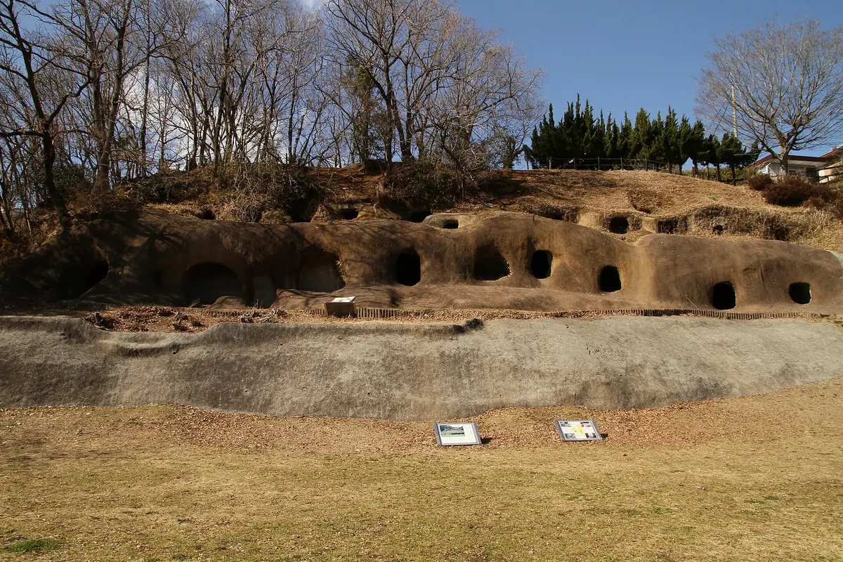 Kashiya Cave Tombs