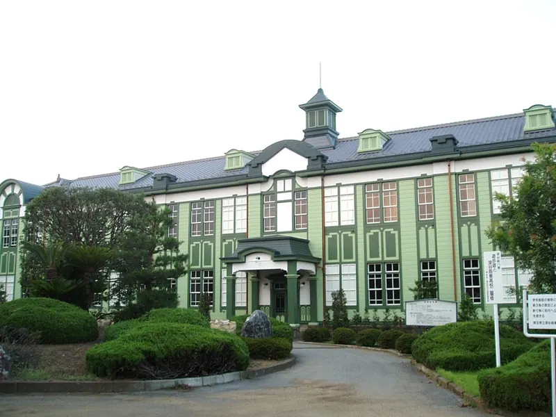 Saitama Prefectural Fukaya Commercial High School Memorial Hall