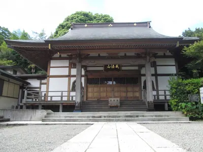 Niden-ji Temple